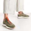 Lloyd MIT GLÄNZENDER OPTIK - Sneaker Low - Olive