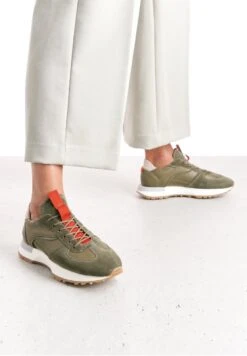 Lloyd MIT GLÄNZENDER OPTIK - Sneaker Low - Olive