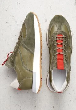 Lloyd MIT GLÄNZENDER OPTIK - Sneaker Low - Olive 10 Lloyd MIT GLÄNZENDER OPTIK - Sneaker Low - Olive -Lloyd Store 9725be576c1f4f5bbddb30ae4a184350