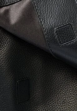 Lloyd MESSENGERBAG - Umhängetasche - Schwarz 11 Lloyd MESSENGERBAG - Umhängetasche - Schwarz -Lloyd Store bbe0cc10cd7c423aa597c7afe6af7b47