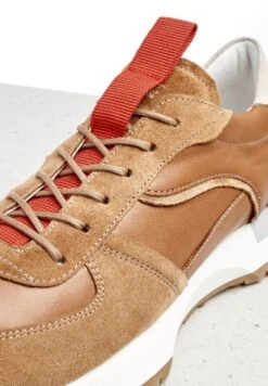 Lloyd MIT SCHNÜRUNG - Sneaker Low - Braun -Lloyd Store eb8e3b054d0343c49c061dfedb205d59