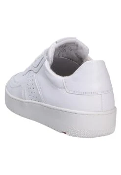 Lloyd Trainers - White (11) 17 Lloyd Trainers - White (11) -Lloyd Store ebf081aadb0f4a4489b26e95450a5823